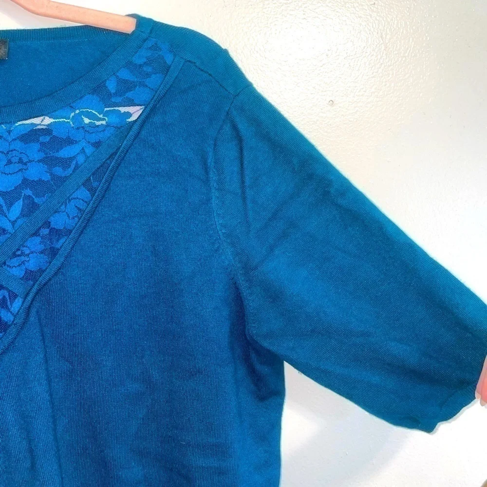 𝅺TORRID Blue Blouse - Picture 7 of 7